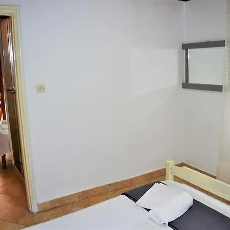 Evaggelou Apartment *