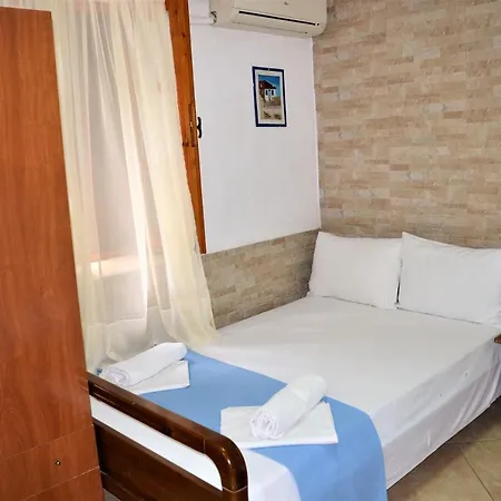 Evaggelou Apartment *